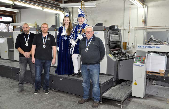 Kinderprinzenpaar zu Besuch in der Druckerei Weidenstrass